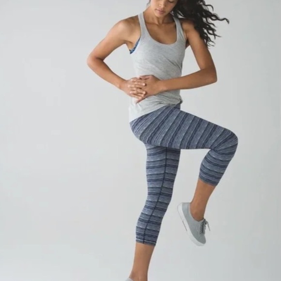 Lululemon Space Dye Wunder Under Crop III 21 1/2" - Picture 2 of 7
